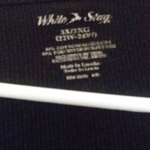 White stag solid black top size 3x.